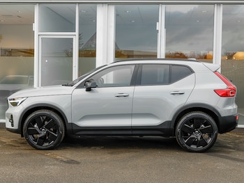 Used Volvo XC40 2025 for sale - 76575702: Photo