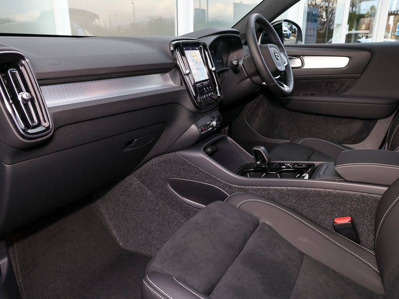 Used Volvo XC40 2025 for sale - 76575702: Photo 5