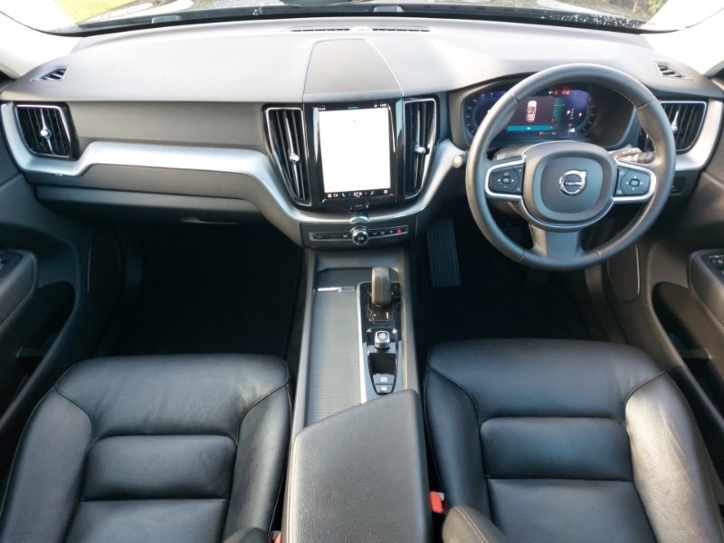 Used Volvo XC60 2022 for sale - 76389663: Photo 2