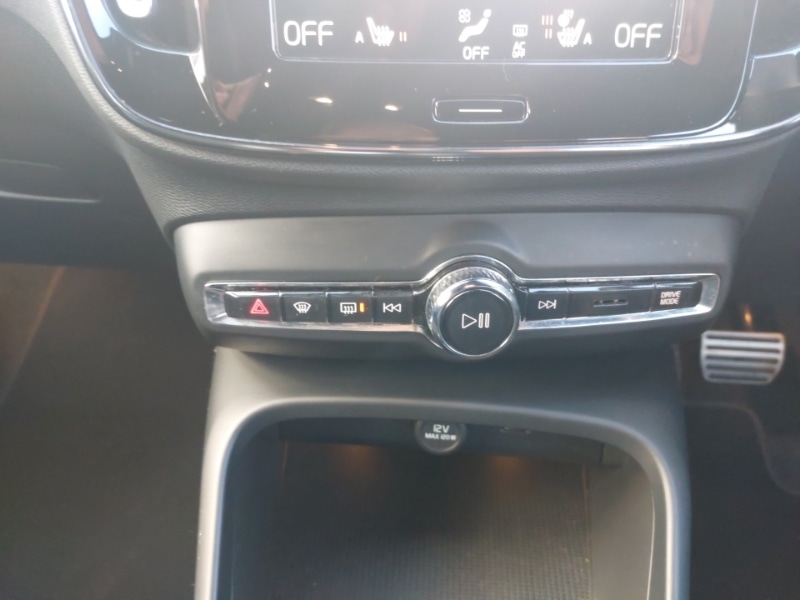 Used Volvo XC40 2021 for sale - 78183939: Photo 11