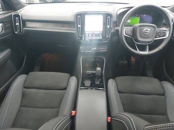Used Volvo XC40 2023 for sale - 79870105: Photo