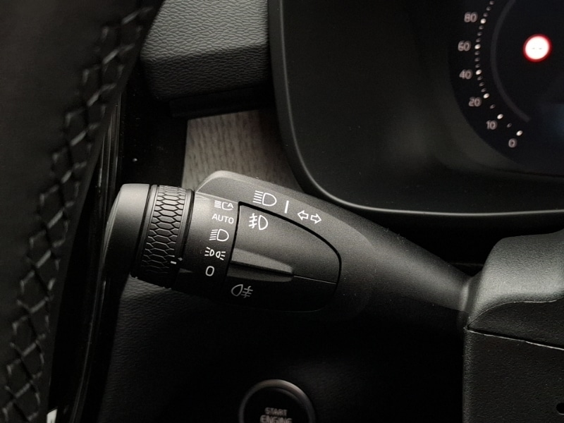 Used Volvo XC40 2025 for sale - 77150142: Photo 12