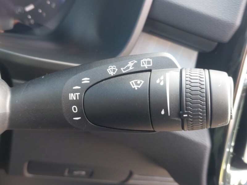 Used Volvo XC40 2025 for sale - 77947488: Photo 17