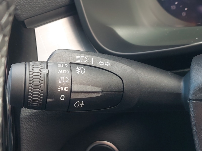 Used Volvo XC40 2025 for sale - 77947488: Photo 18