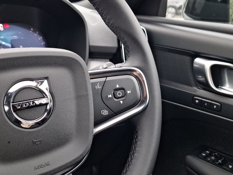 Used Volvo XC40 2025 for sale - 76427264: Photo 13