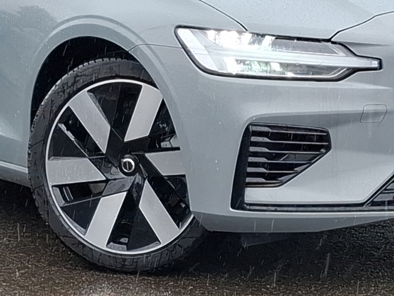 Used Volvo V60 2025 for sale - 78099389: Photo 9