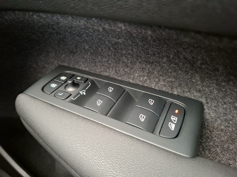 Used Volvo XC40 2024 for sale - 78071158: Photo 15