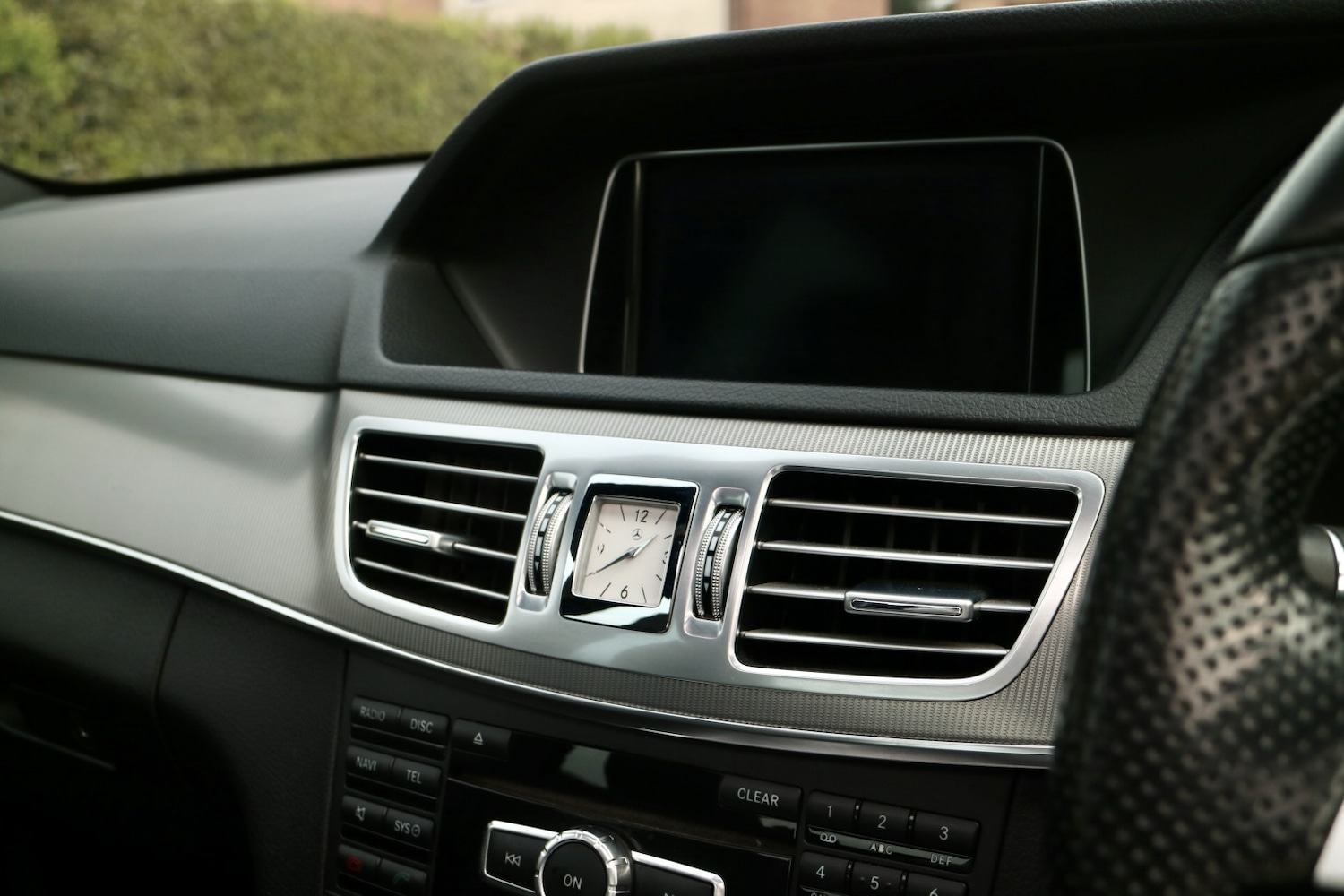 Used Mercedes-Benz E Class 2014 for sale - 77997281: Photo 32