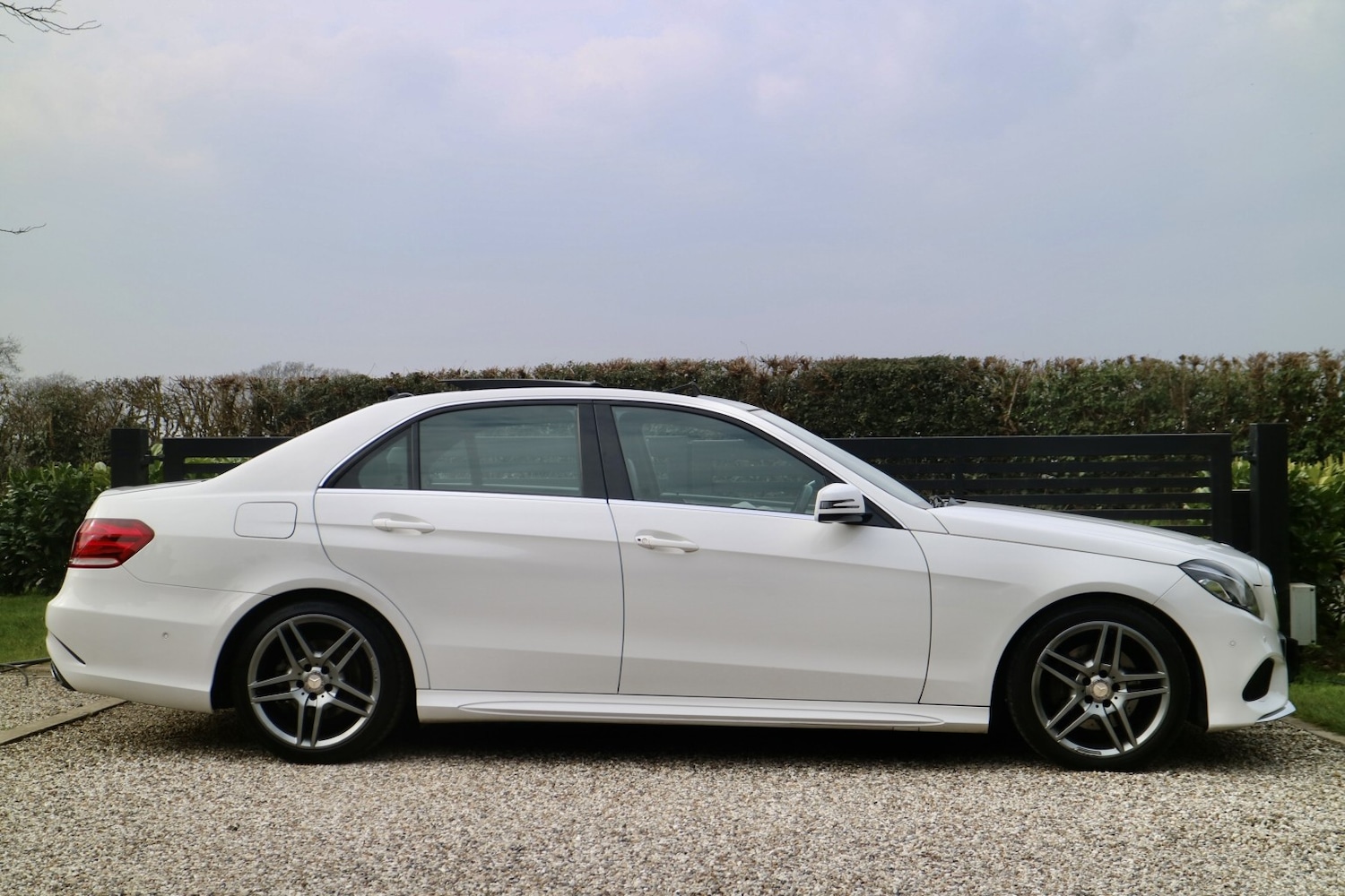 Used Mercedes-Benz E Class 2014 for sale - 77997281: Photo 37