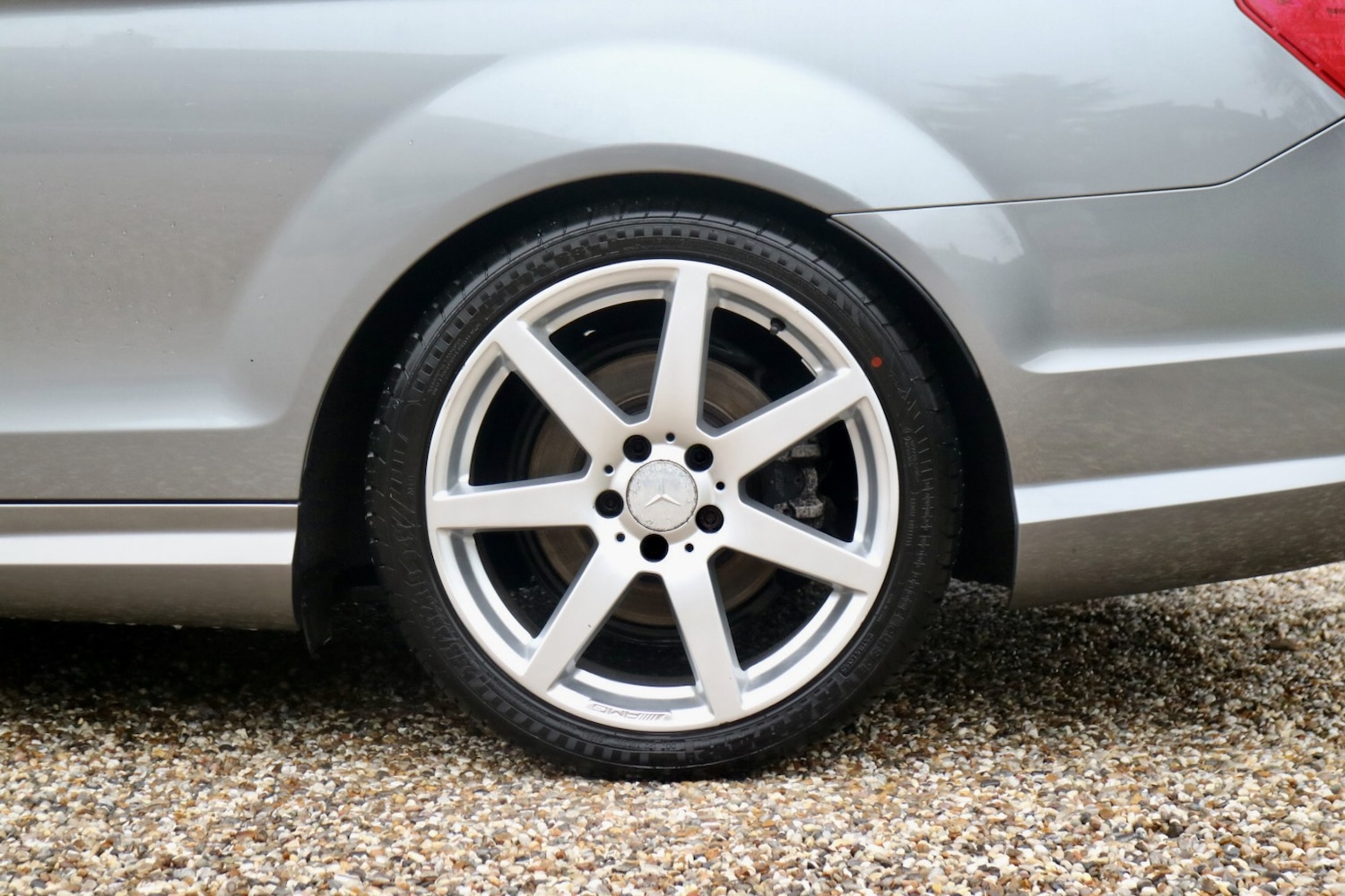 Used Mercedes-Benz C Class 2014 for sale - 77140710: Photo 30