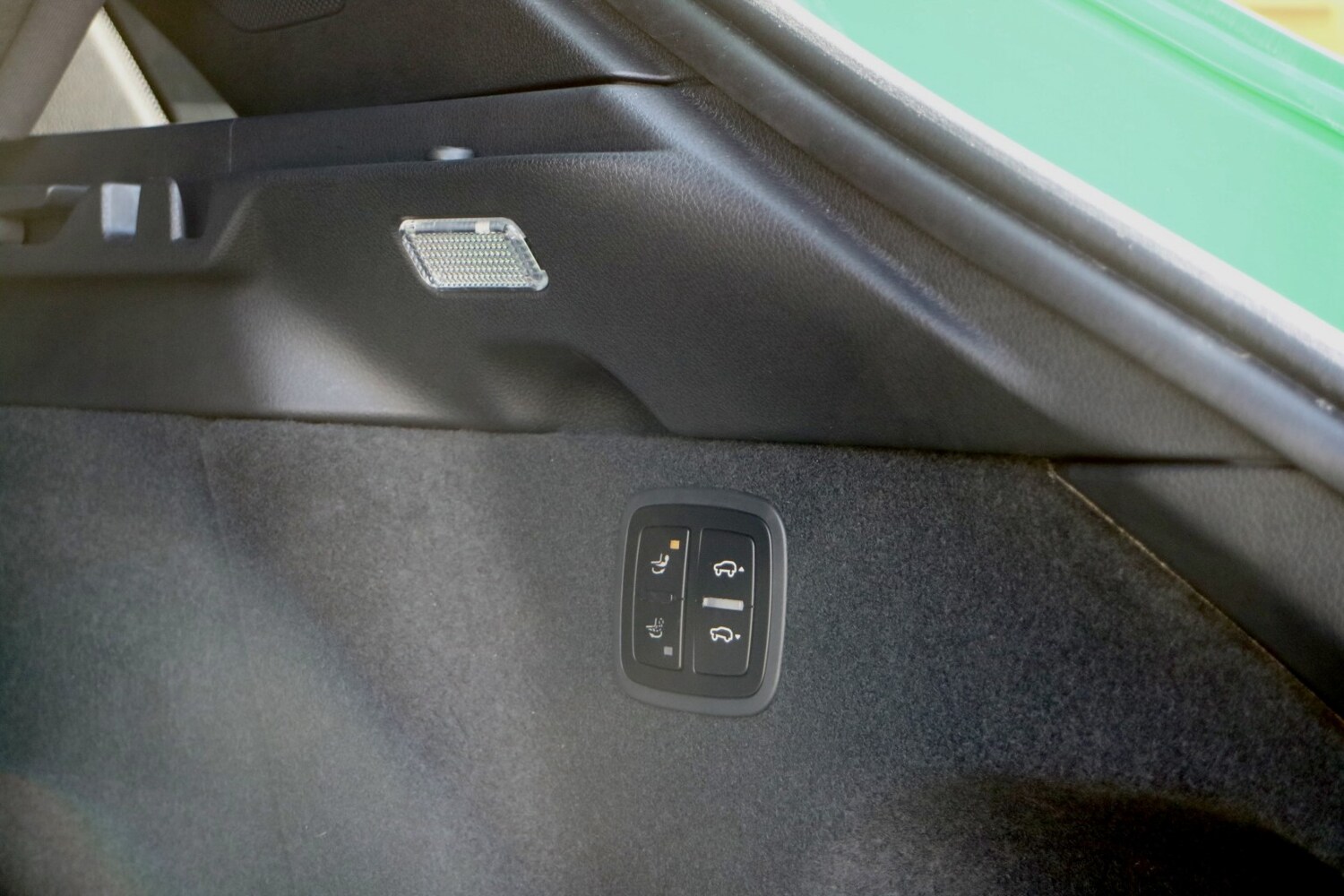 Used Porsche Macan 2022 for sale - 78018457: Photo 19