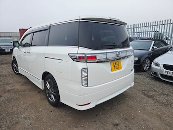 Used Nissan Elgrand 2013 for sale - 77752780: Photo