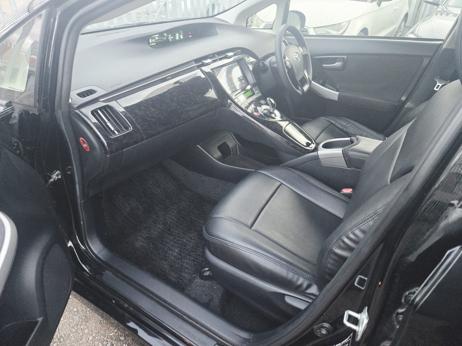 Used Toyota Prius 2022 for sale - 76388024: Photo 10