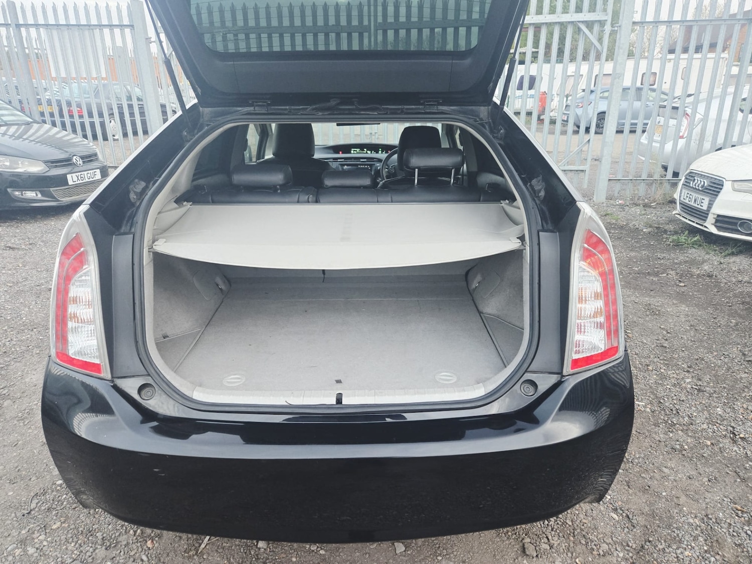 Used Toyota Prius 2022 for sale - 76388024: Photo 8