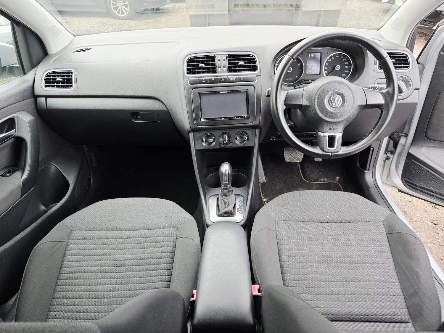 Used Volkswagen Polo 2012 for sale - 77704427: Photo 13