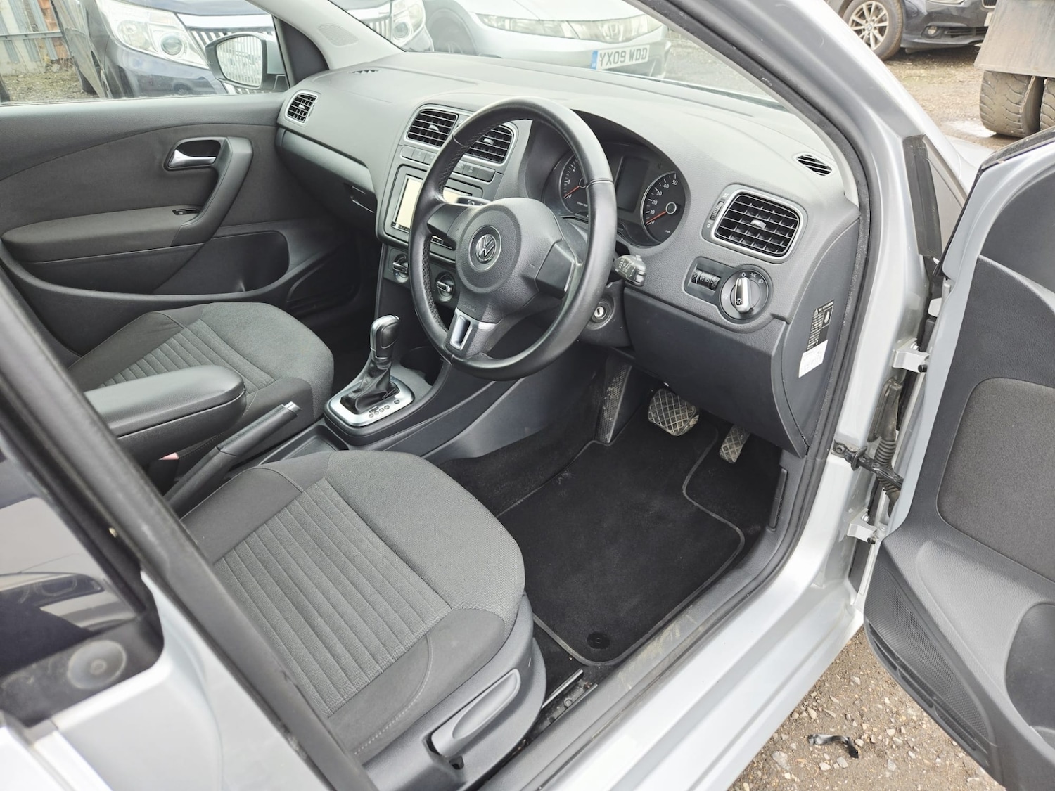 Used Volkswagen Polo 2012 for sale - 77704427: Photo 14