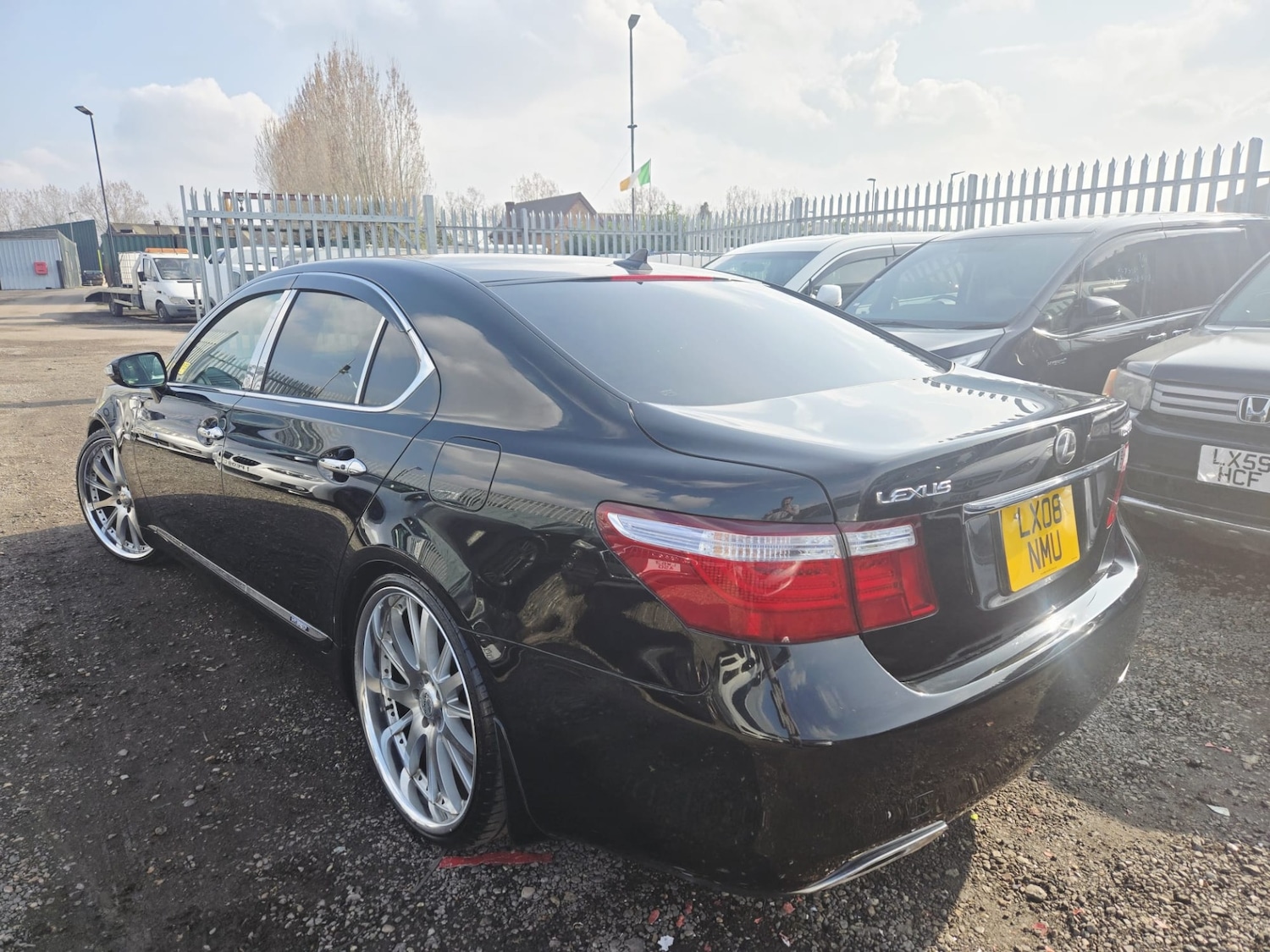 Used Lexus LS 2025 for sale - 77819569: Photo 3