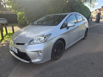 Used Toyota Prius 2015 for sale - 76055825: Photo