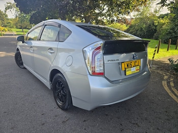 Used Toyota Prius 2015 for sale - 76055825: Photo