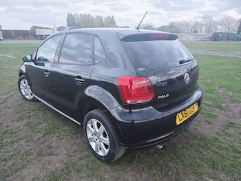 Used Volkswagen Polo 2012 for sale - 76396510: Photo