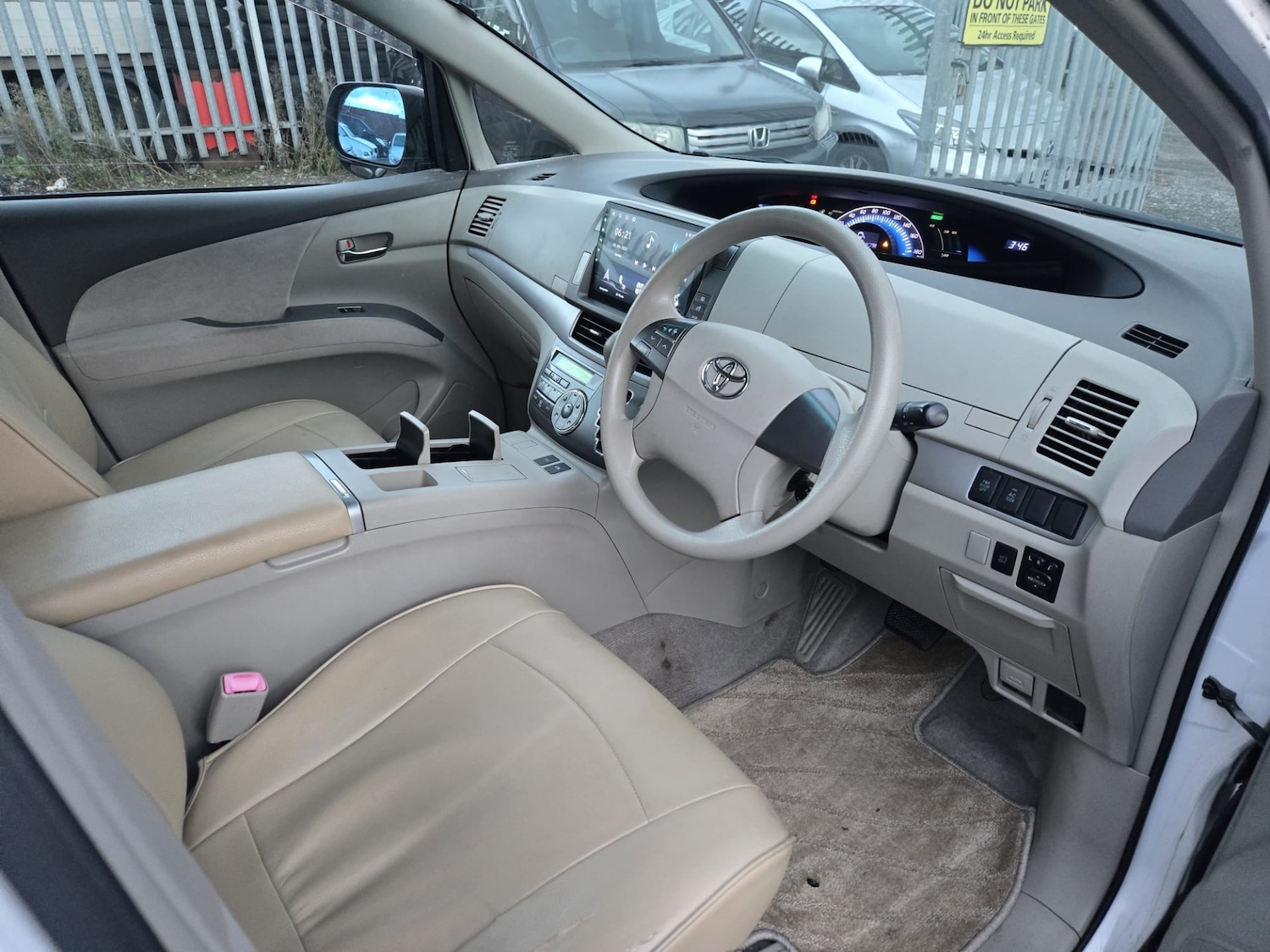 Used Toyota Estima 2012 for sale - 76911321: Photo 10