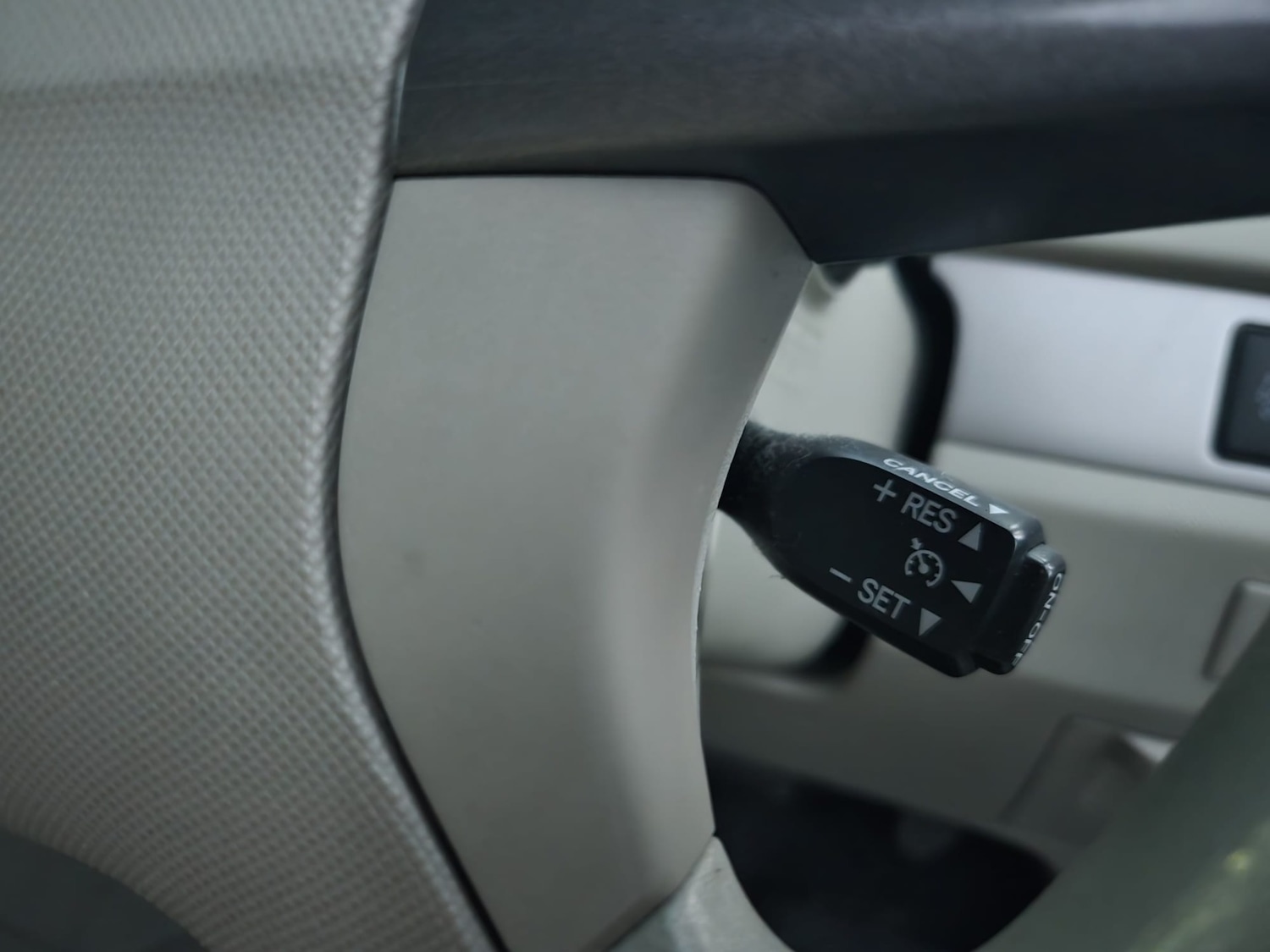 Used Toyota Estima 2012 for sale - 76911321: Photo 15