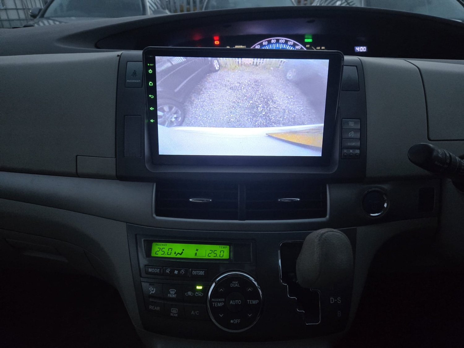 Used Toyota Estima 2012 for sale - 76911321: Photo 16