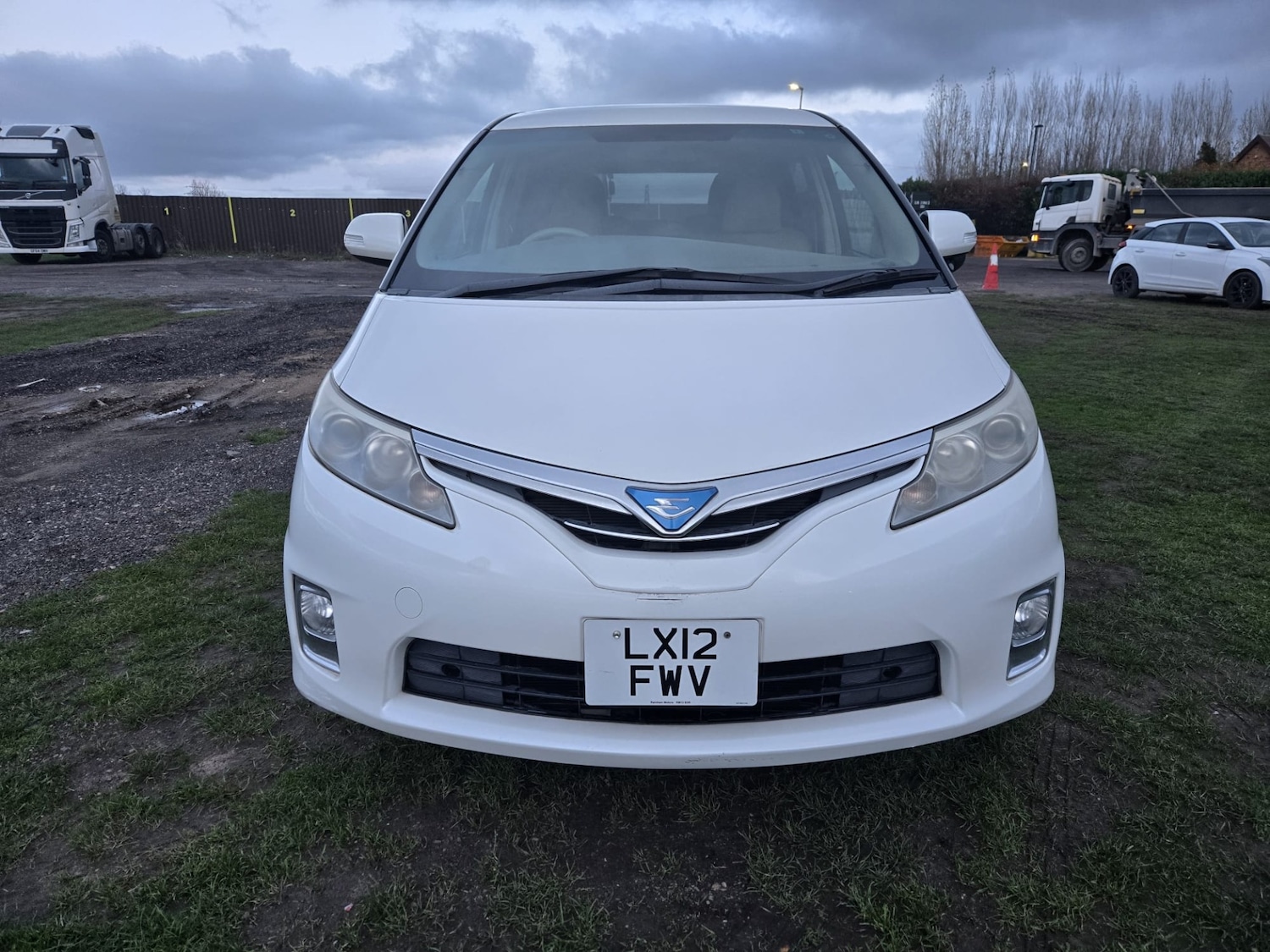 Used Toyota Estima 2012 for sale - 76911321: Photo 6