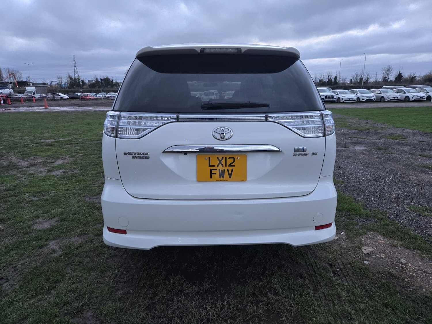 Used Toyota Estima 2012 for sale - 76911321: Photo 7