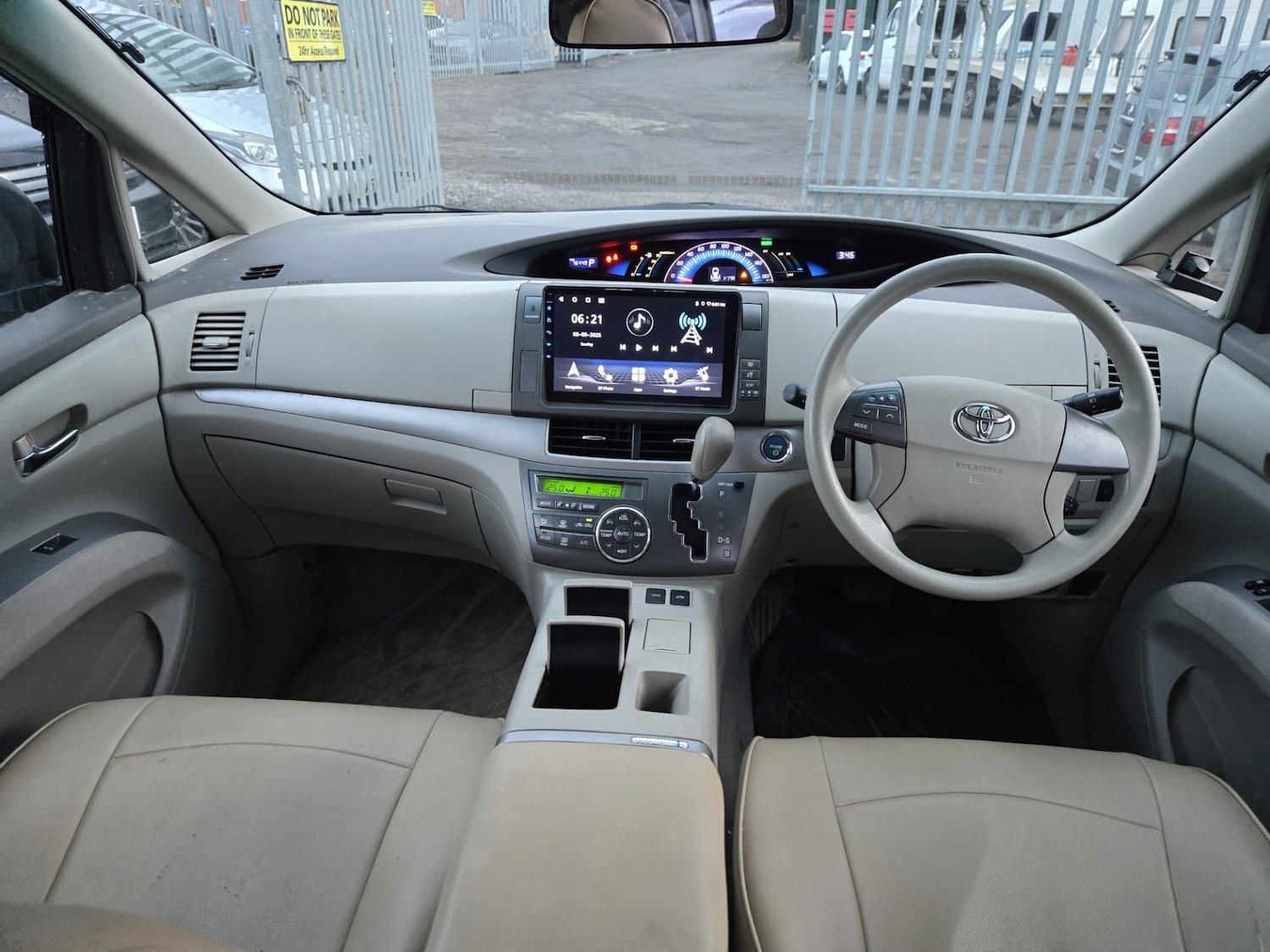 Used Toyota Estima 2012 for sale - 76911321: Photo 9