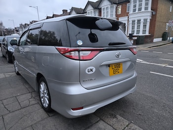 Used Toyota Estima 2017 for sale - 77036439: Photo
