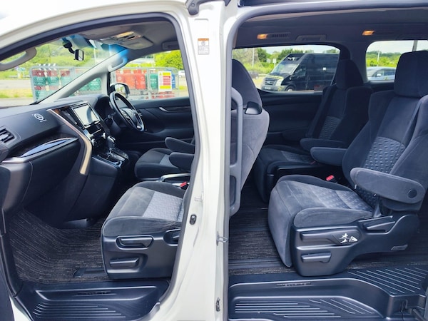 Used Toyota Vellfire 2016 for sale - 75577026: Photo 12