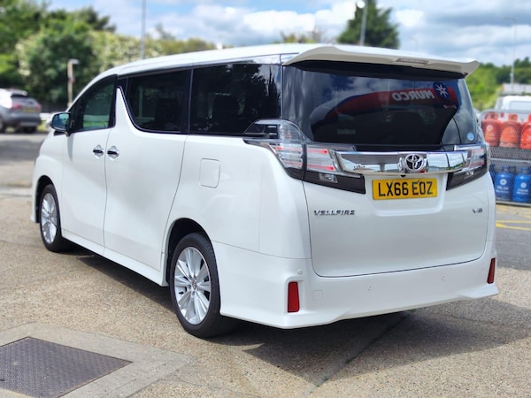 Used Toyota Vellfire 2016 for sale - 75577026: Photo 4