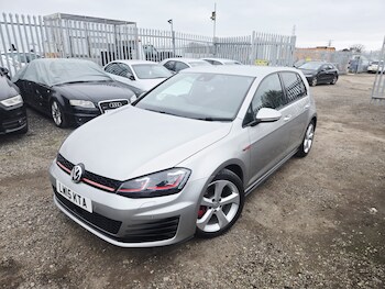 Used Volkswagen Golf 2015 for sale - 77864931: Photo