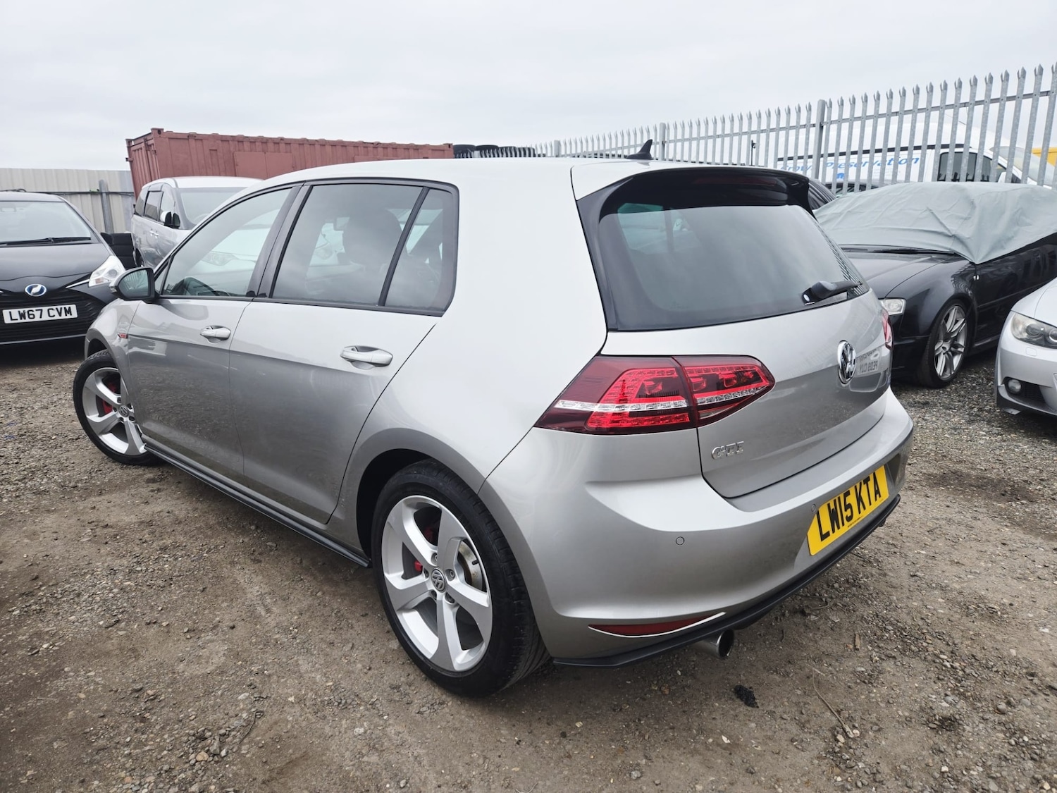 Used Volkswagen Golf 2015 for sale - 77864931: Photo 3