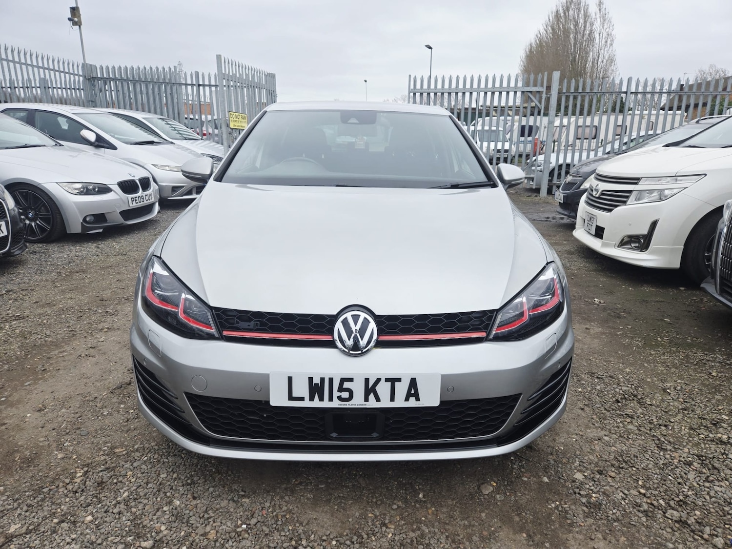 Used Volkswagen Golf 2015 for sale - 77864931: Photo 5