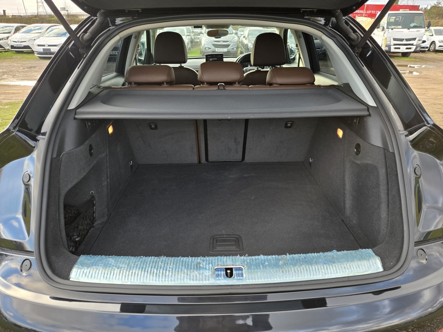 Used Audi Q3 2013 for sale - 77284047: Photo 16