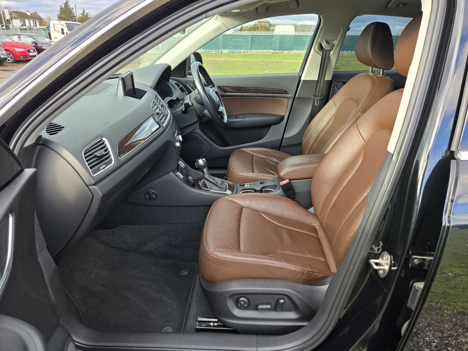 Used Audi Q3 2013 for sale - 77284047: Photo 7