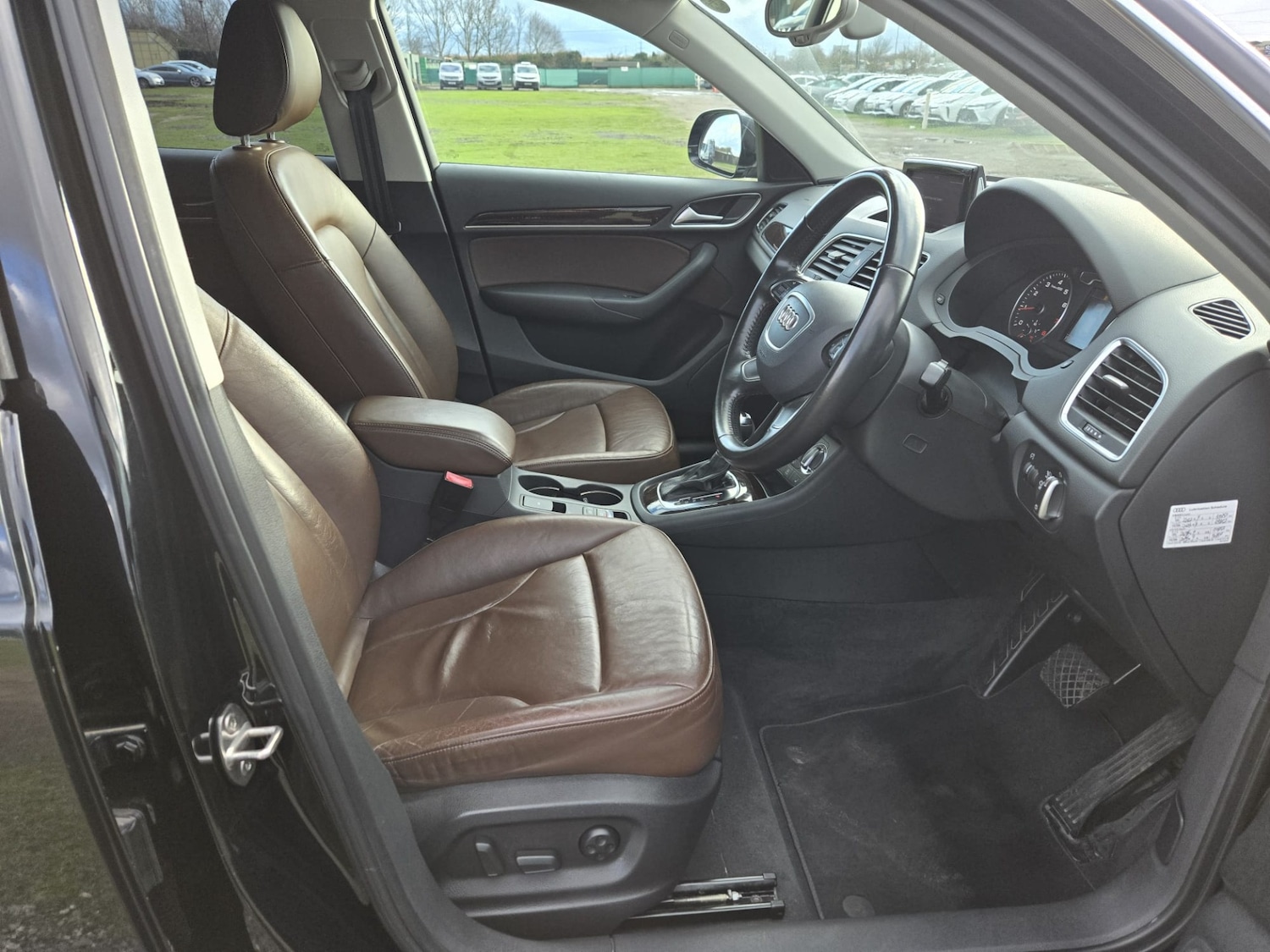 Used Audi Q3 2013 for sale - 77284047: Photo 8