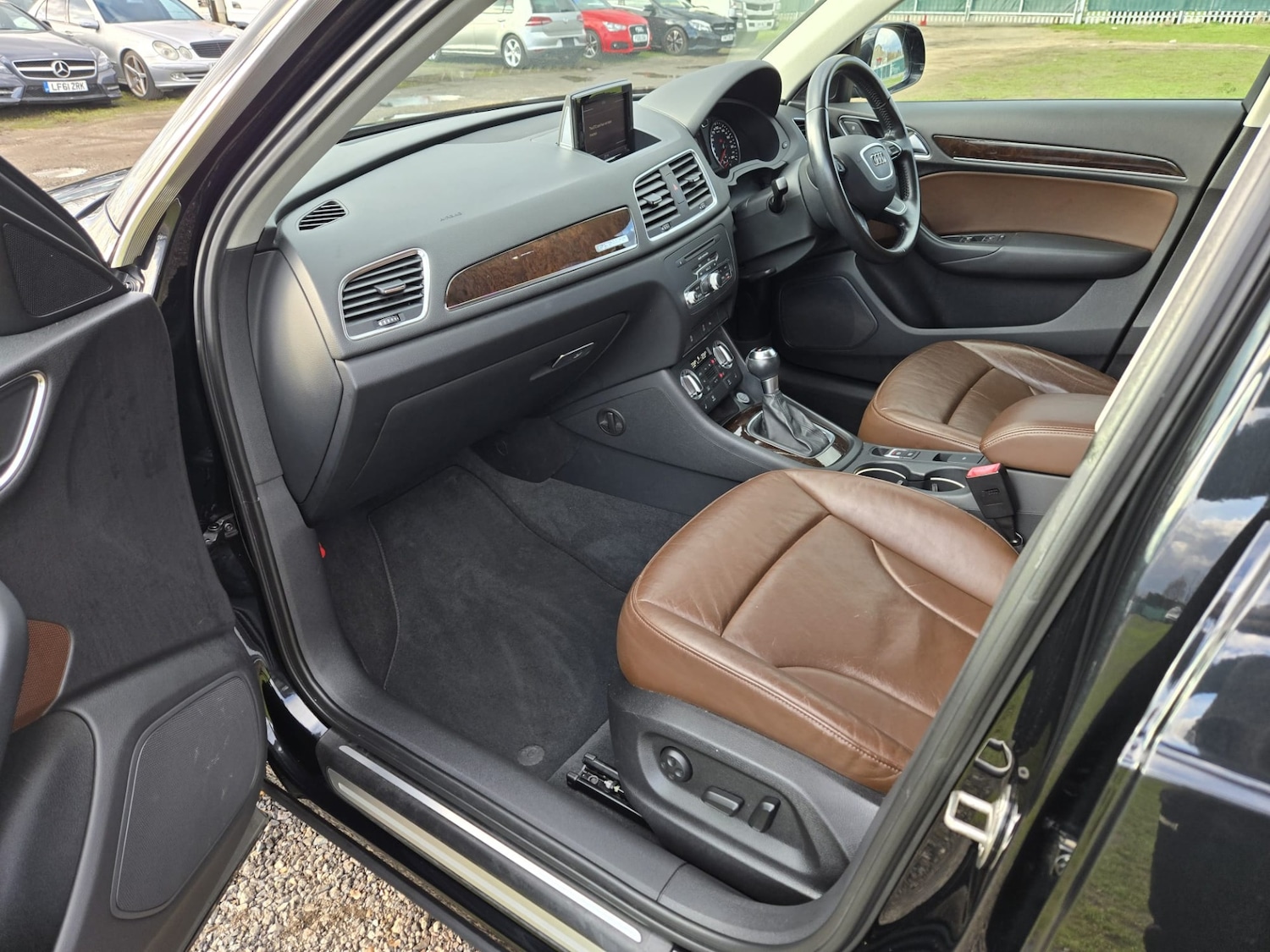 Used Audi Q3 2013 for sale - 77284047: Photo 9