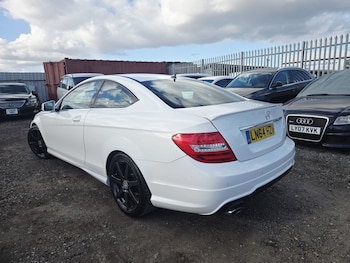 Used Mercedes-Benz C Class 2014 for sale - 77872044: Photo