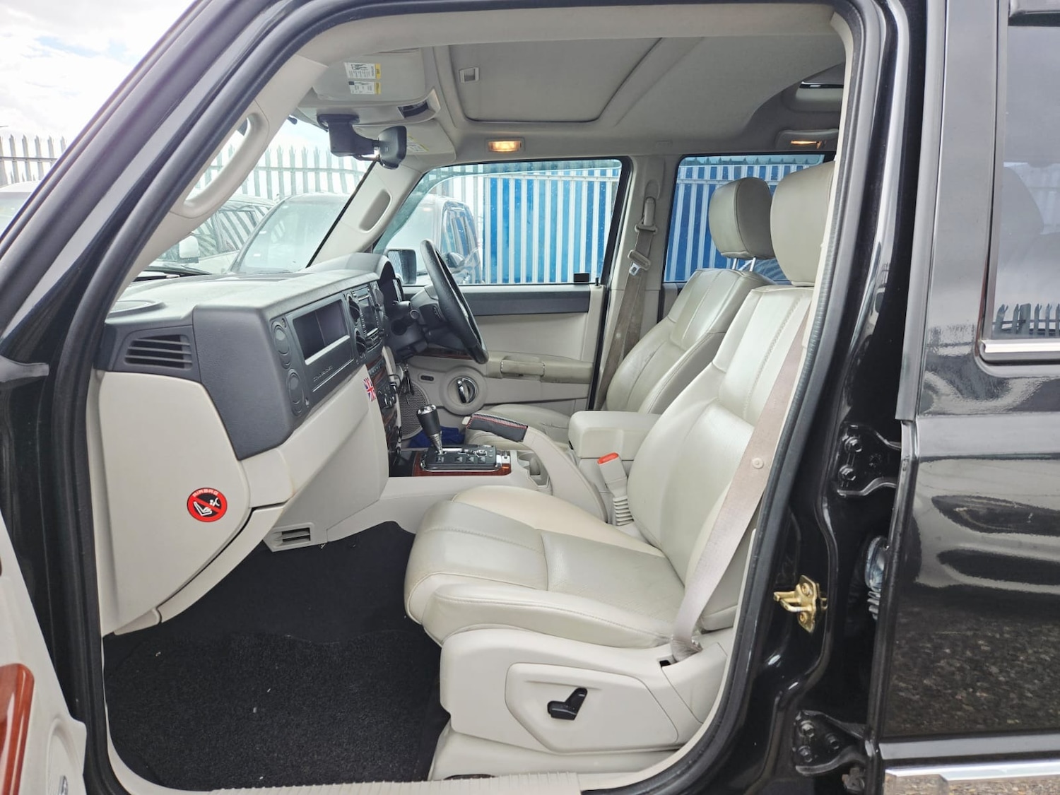 Used Jeep Commander 2007 for sale - 78087215: Photo 14