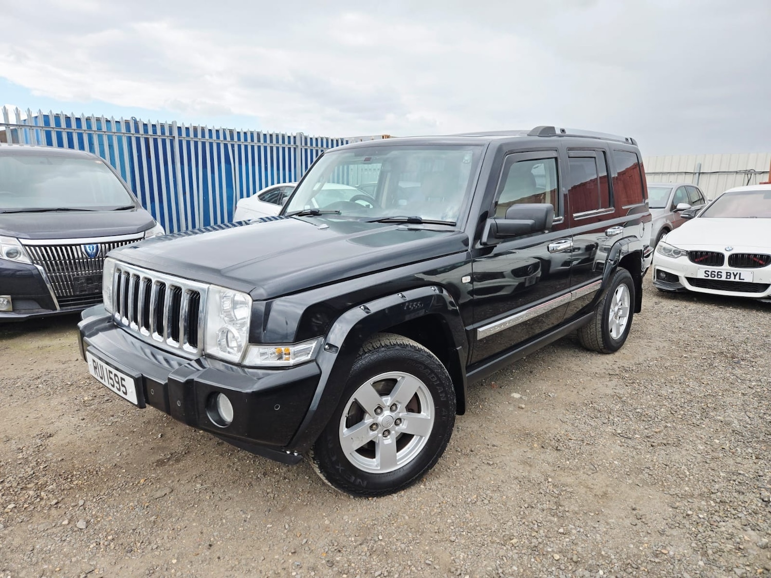Used Jeep Commander 2007 for sale - 78087215: Photo 2