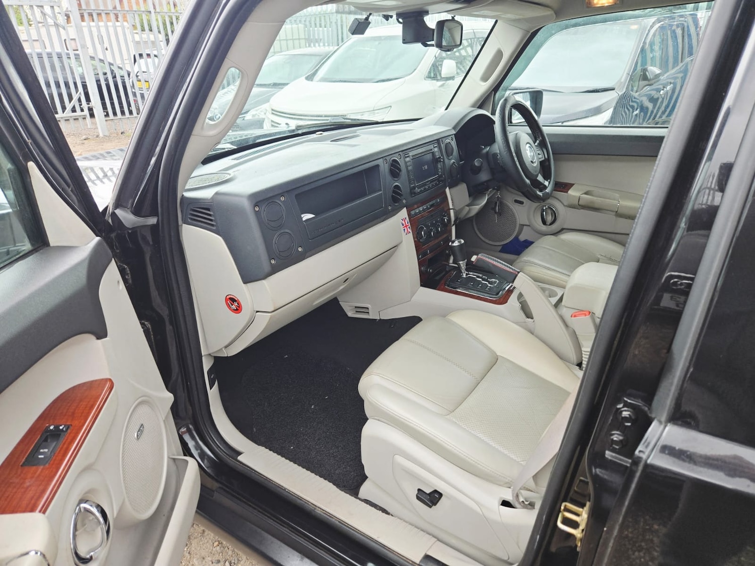 Used Jeep Commander 2007 for sale - 78087215: Photo 9