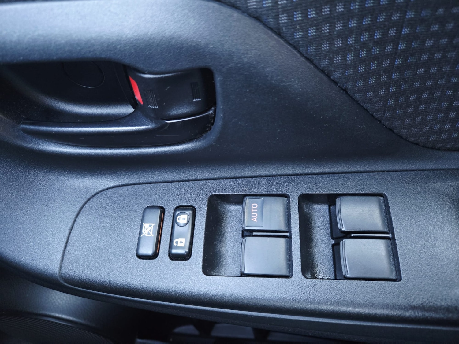 Used Toyota Yaris 2017 for sale - 77107240: Photo 16