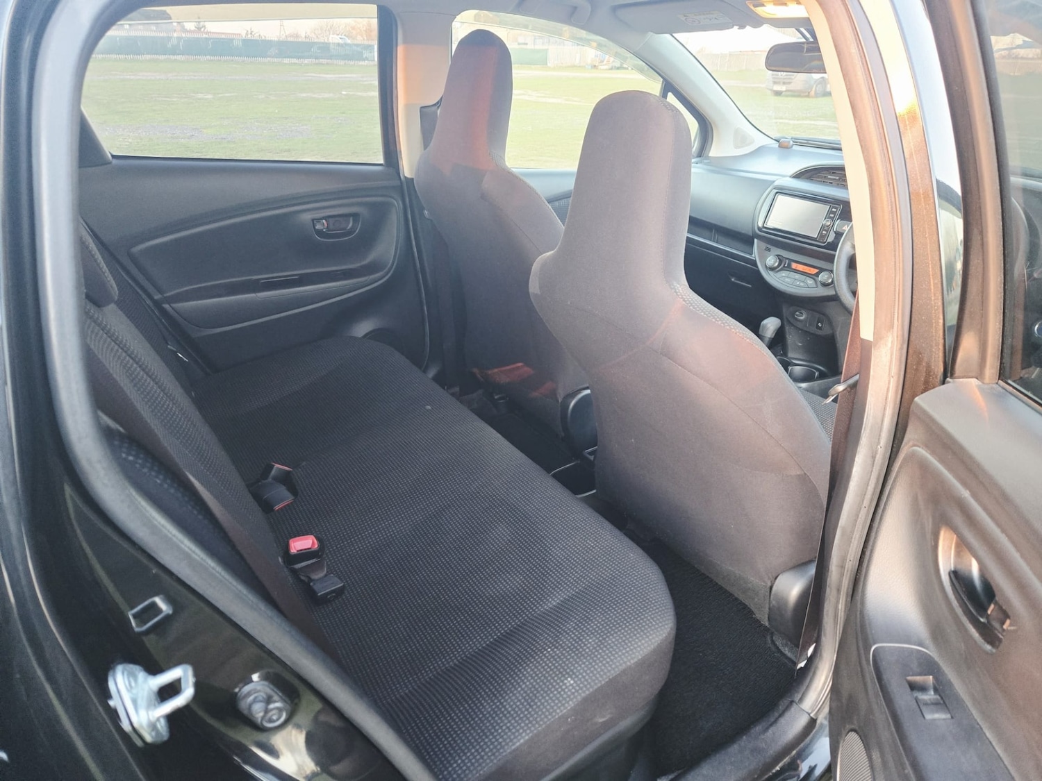 Used Toyota Yaris 2017 for sale - 77107240: Photo 18