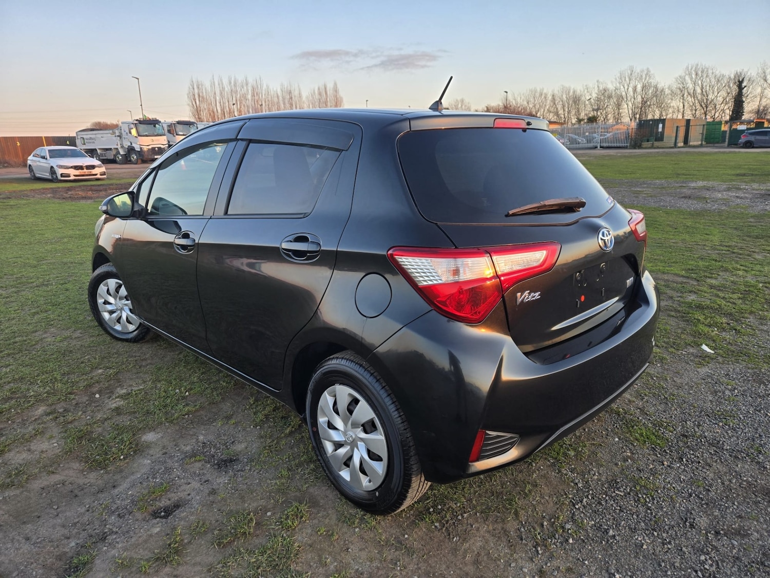 Used Toyota Yaris 2017 for sale - 77107240: Photo 25