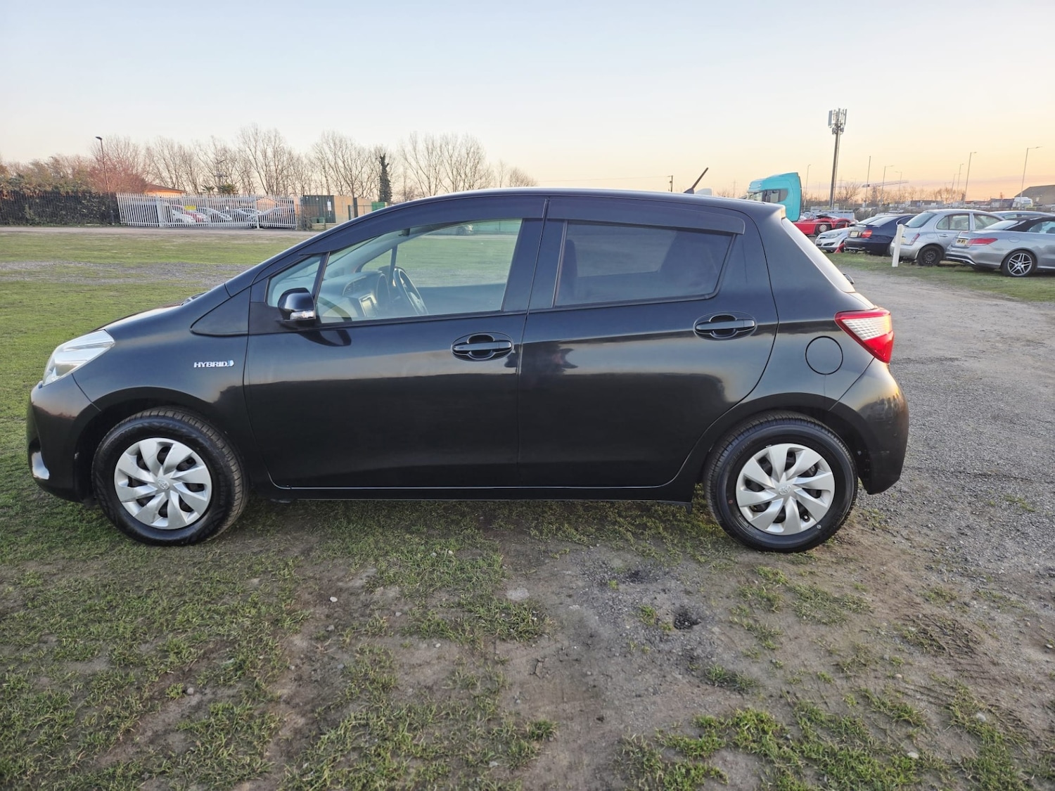 Used Toyota Yaris 2017 for sale - 77107240: Photo 7