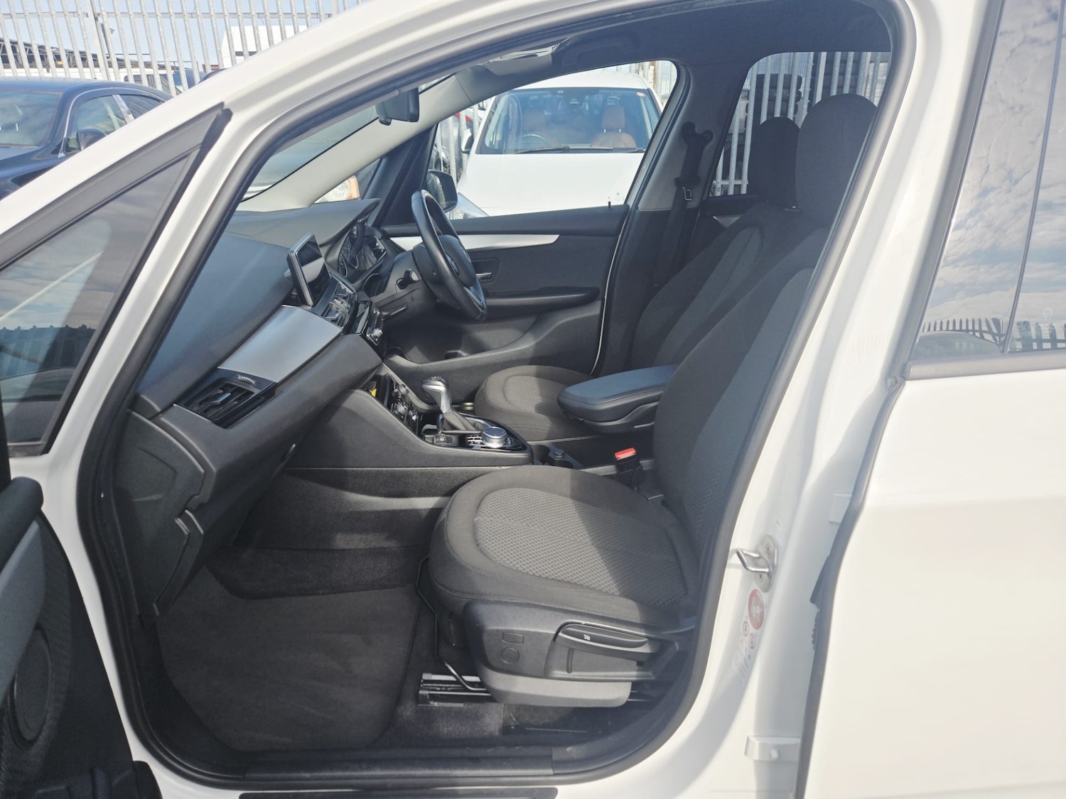 Used BMW 2 Series 2017 for sale - 77735909: Photo 9