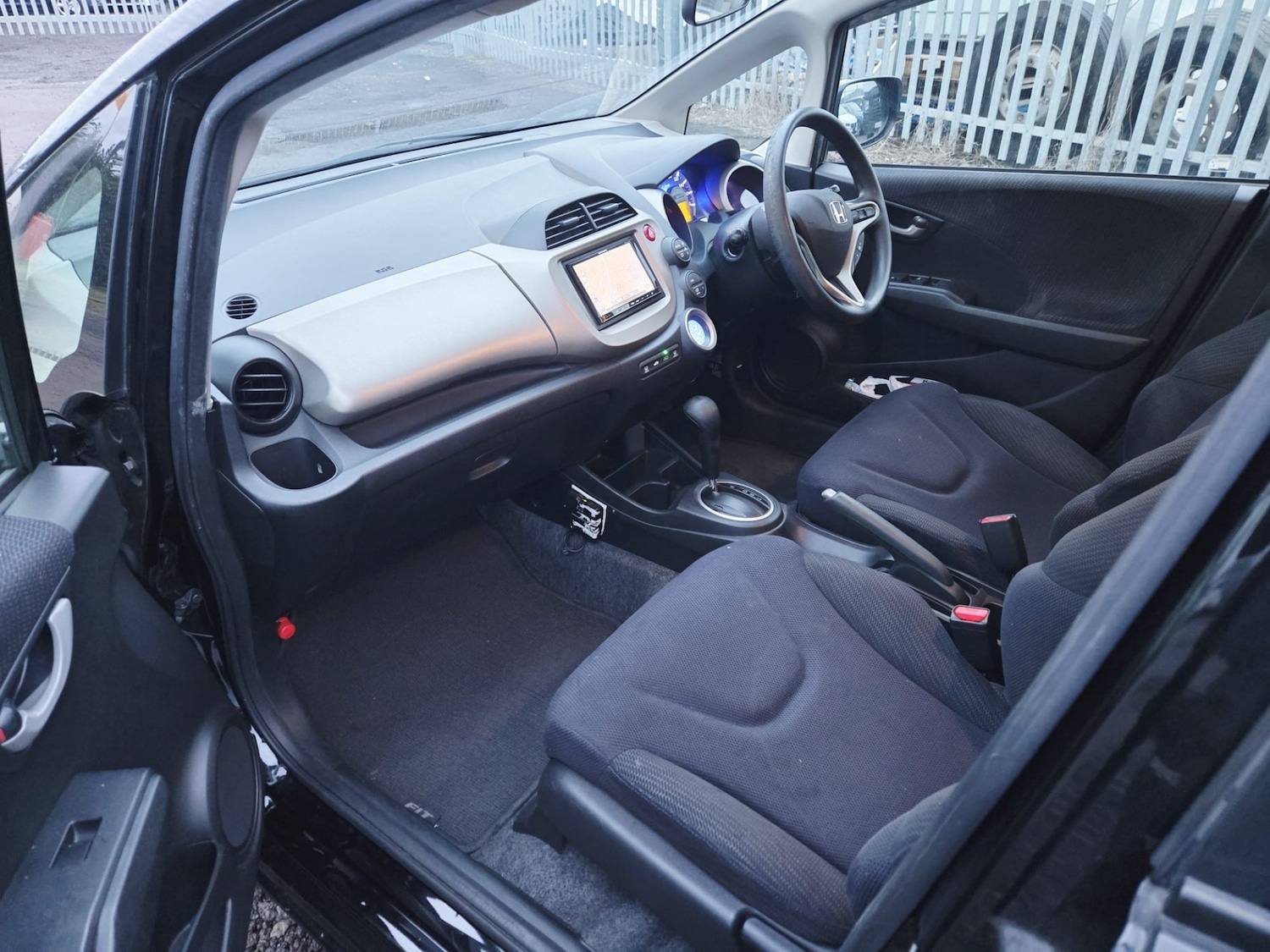 Used Honda Fit 2012 for sale - 77241974: Photo 8